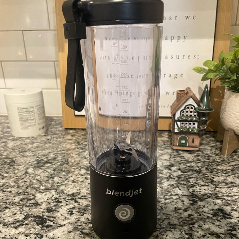 Blendjet 2 black portable blender
